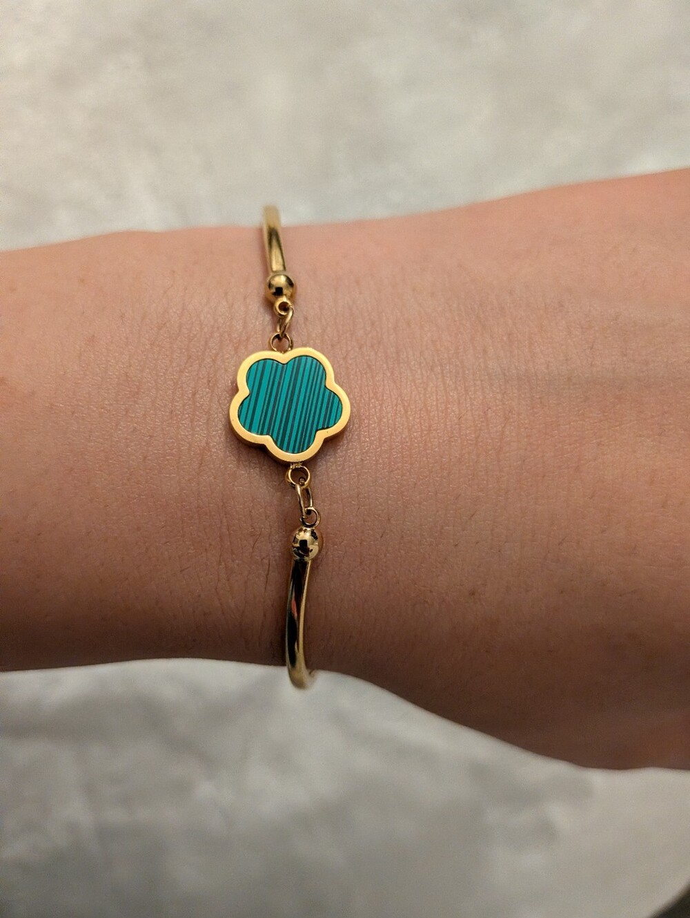 Gold-Tone Stainless Steel Bracelet & Matching Ring Set – Emerald Green